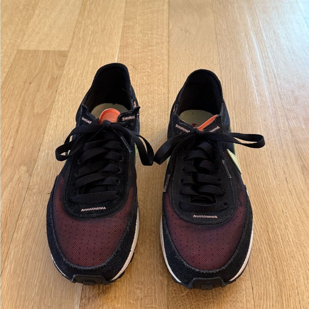 Nike Black and Salmon Pink Women's Sneakers